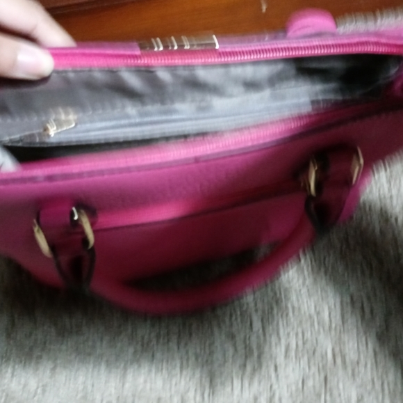 Pink Handbag - Picture 3 of 10
